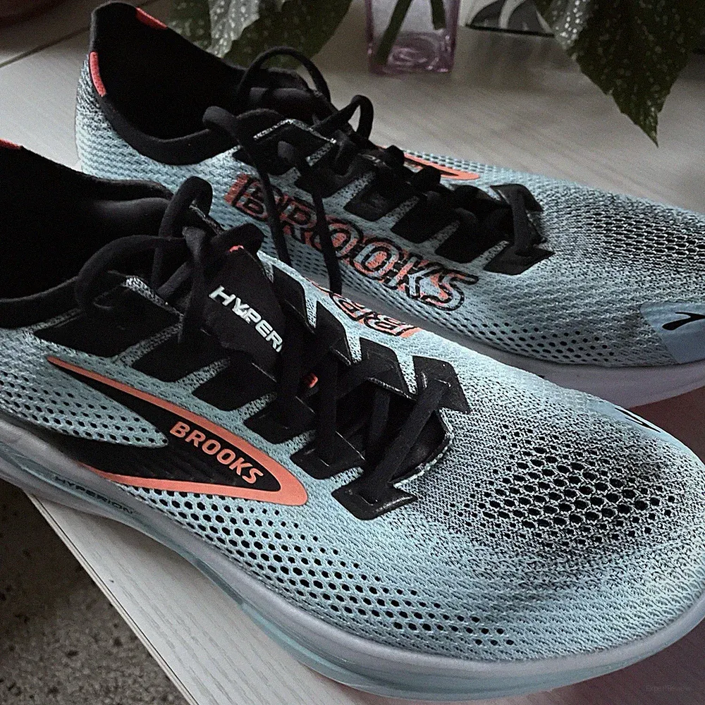 Brooks Herren-Laufturnschuhe Gr. 46 neuwertig 2-3 x getragen