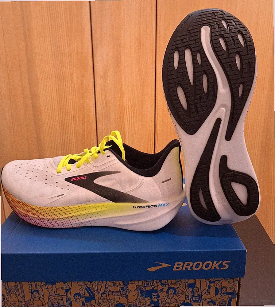 Brooks Hyperion Max Herren Laufschuh Gr. 47,5 NEU