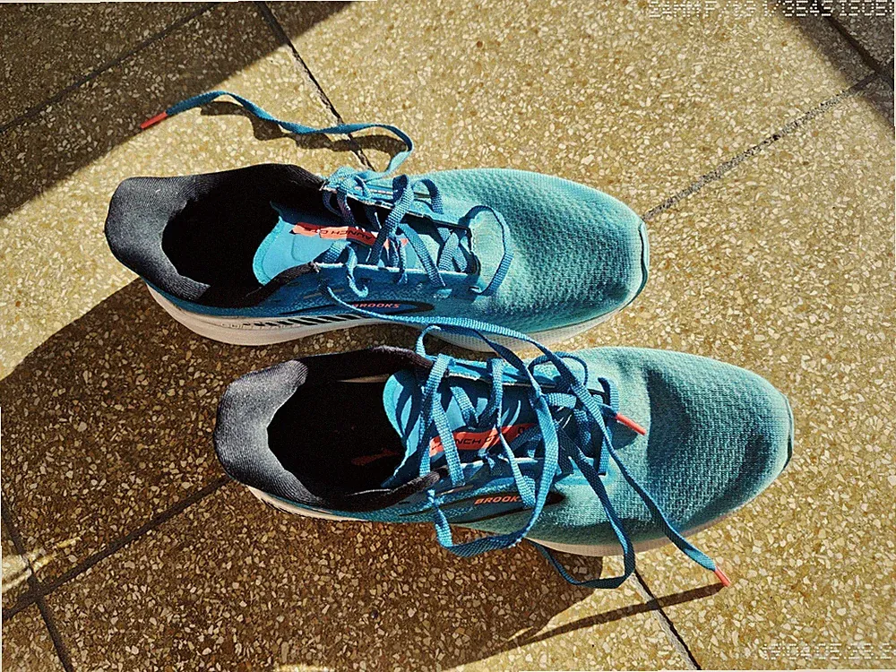 Brooks Laufschuhe Gr 42