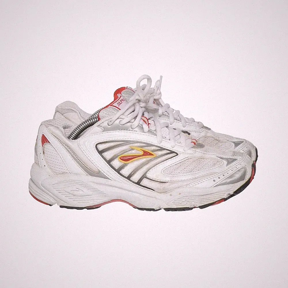 Brooks, Laufschuhe, Größe: 38 1/2, Weiß/Grau/Rot, Damen #IFG