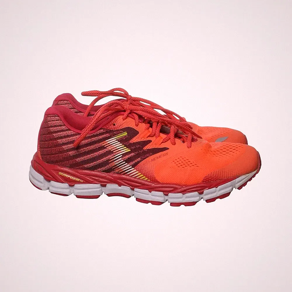 Brooks, Laufschuhe, Größe: 42 1/2, model: nemesis, Pink/Orange/Mehrfarbig #UHJ