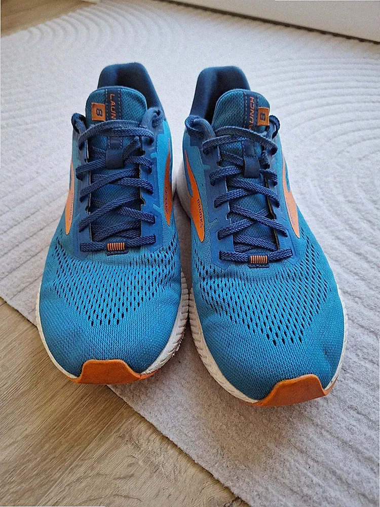Brooks Launch Gr. 42,5 Blau Laufschuhe