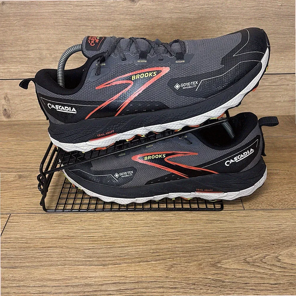 Brooks Schuhe Herren Gr. UK 10,5 Cascadia GTX Gore-Tex Trail wasserdicht Sneaker