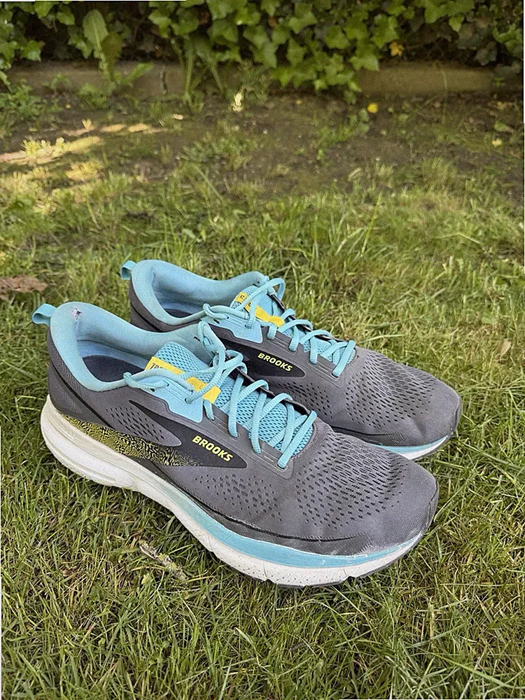 Brooks Trace 3 Laufschuhe Gr. 48.5