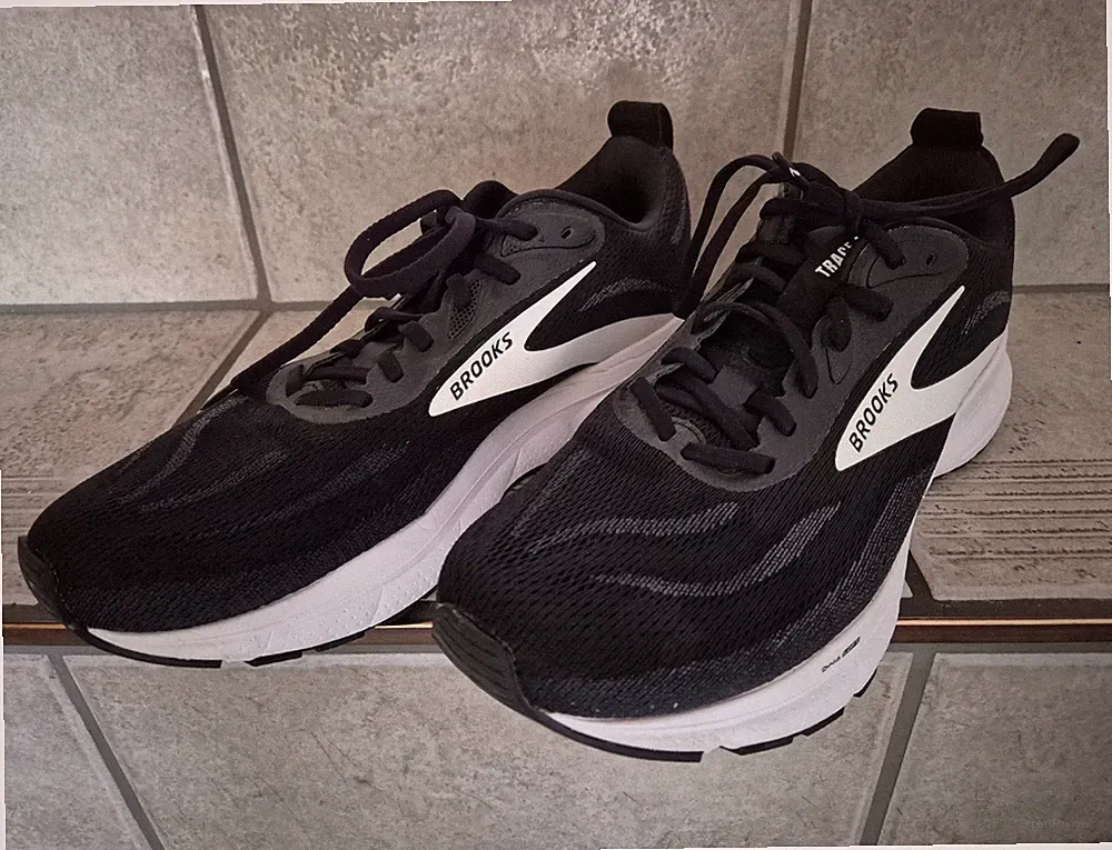brooks laufschuhe herren weiß