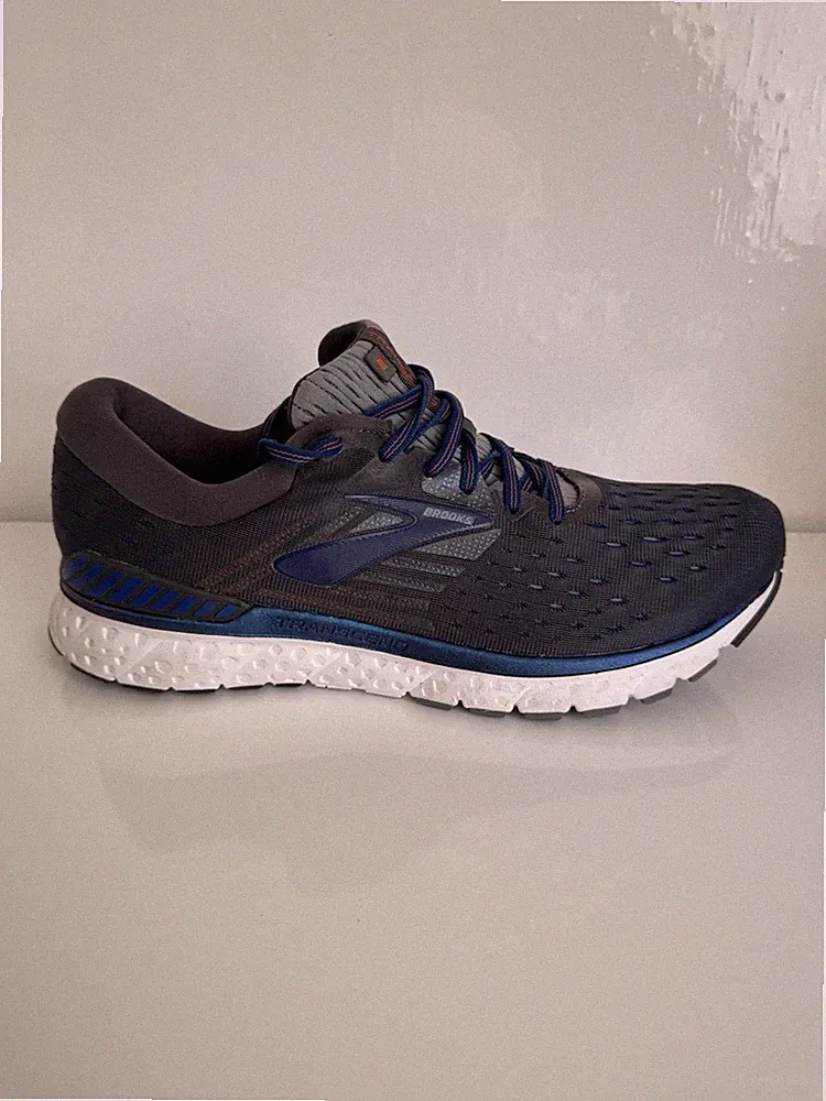 Brooks Transcend 6 Laufschuhe Herren Gr. 46 UK 11 US 12 Blau NEU