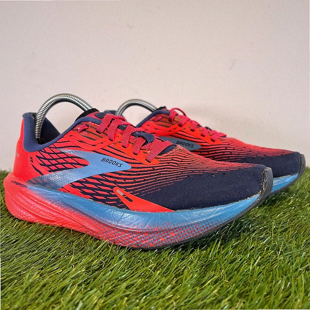 Brooks Turnschuhe Größe 6,5 Damen rot blau Hyperion Max sportliche Laufschuhe
