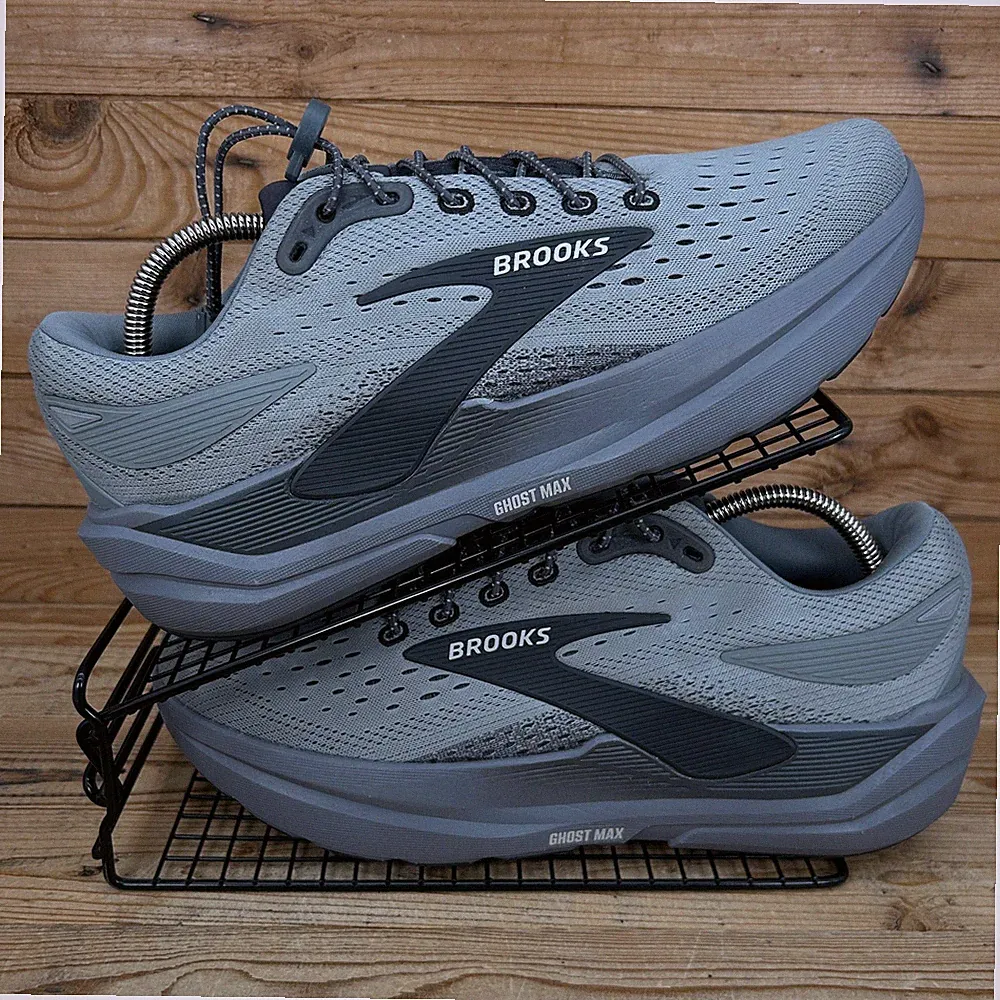 Brooks Turnschuhe Herren Gr. UK 10 Ghost Max 3 Grau Ebenholz Straßenlauf gepolsterte Schuhe