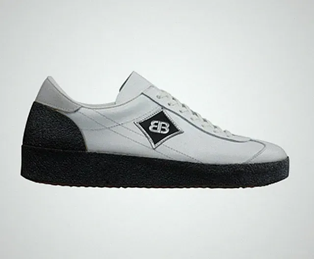 BRÜTTING ASTROTURFER Sneaker Schnürschuh Halbschuh Laufschuh weiß