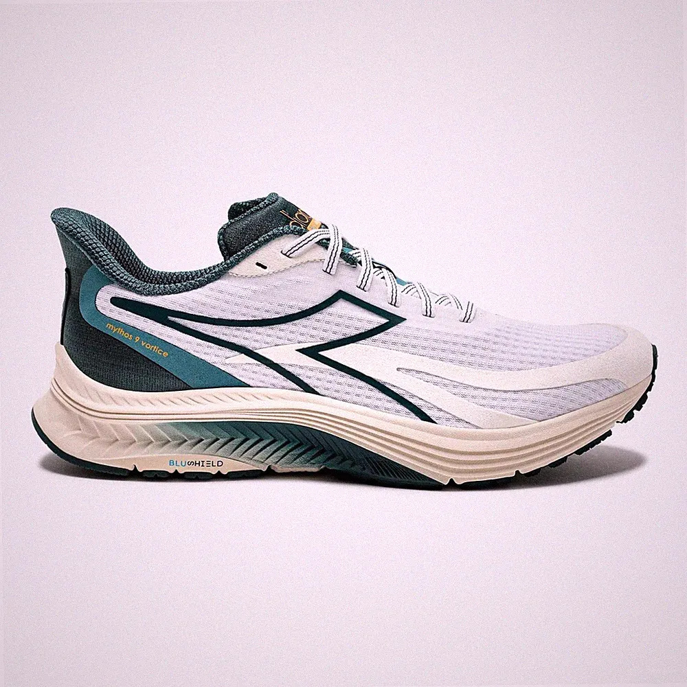 Diadora Mythos Blushield 9 Vortice Sneaker Laufschuhe 9,5UK 10,5US 44EU 28cm