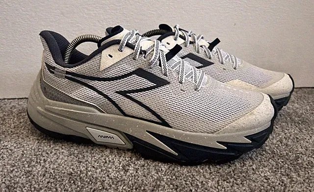 Diadora Sestriere-XT 2 Laufschuhe Gr. UK 8,5 silber DD Blue Nights Sneaker