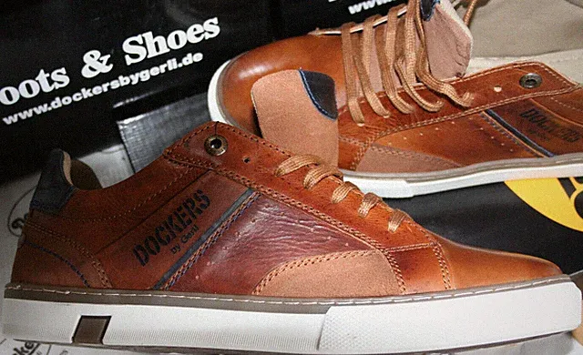 DOCKERS by gerli 41,5 WILD HORSE Neu sattel brown usw echtes Büffel Leder