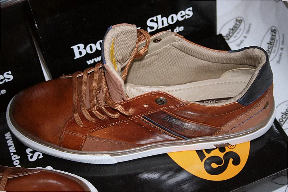 DOCKERS by gerli 42/43 WILD HORSE Neu sattel brown echtes Büffel- Leder