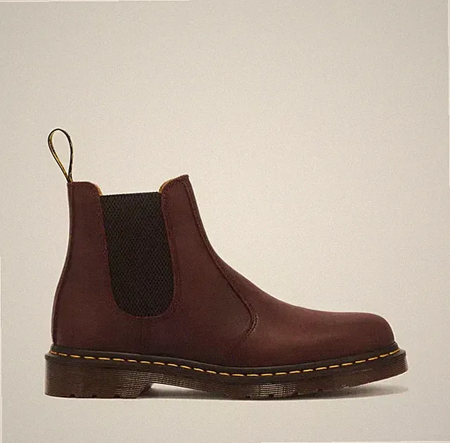 Dr. Martens 2976 YS Crazy Horse Chelsea Boots in Cherry Red alle Größen