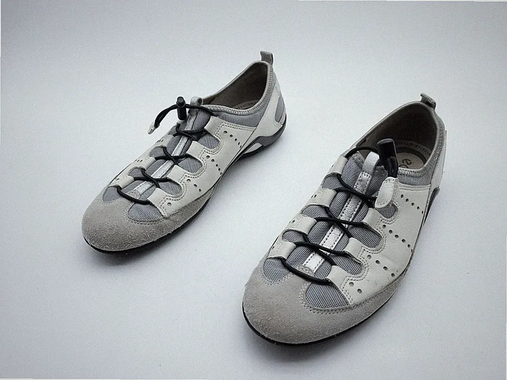 ecco Unisex Sneaker Freizeitschuhe Halbschuhe Leder Gr. 40 EU Art. 39191-100