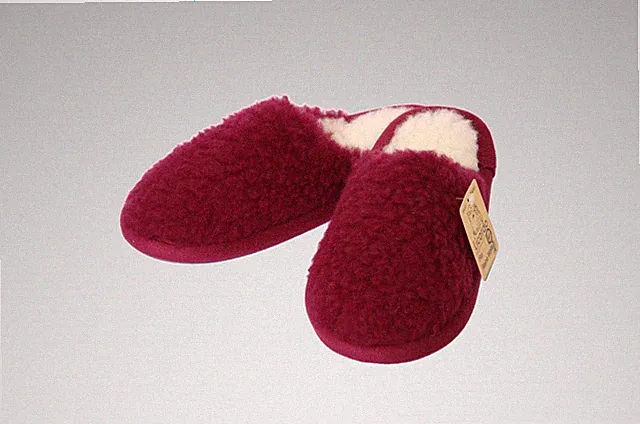 Heimschuhe Fußwärmer mit Sohle Wolle bordeaux (42/43)
