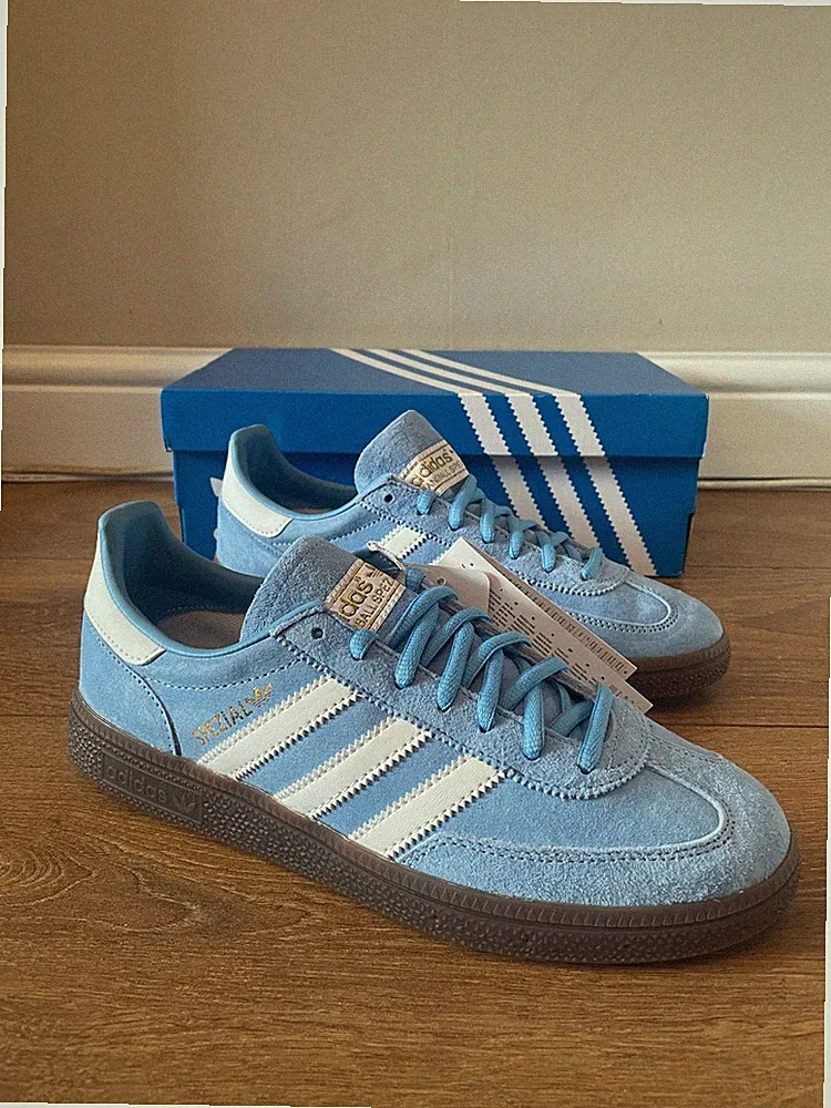 Herren Adidas Handball Spezial hellblau Schuhe Turnschuhe UK Größe 7 bis 12 BD7632