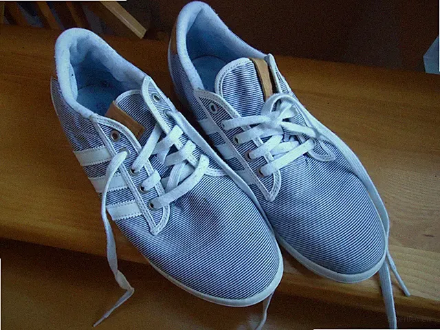 Herren Adidas Turnschuhe Sportschuhe Laufschuhe Sneakers Gr. 8 1/2