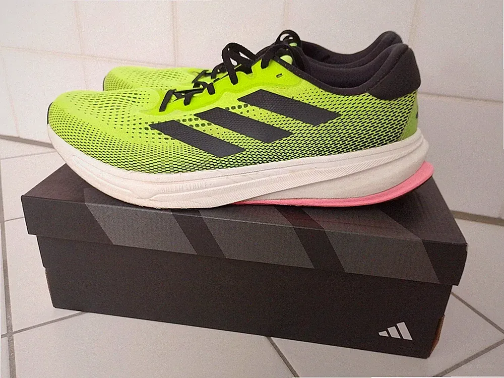 Herren Laufschuhe Adidas Supernova Rise M Größe 47 1/3 Neongelb