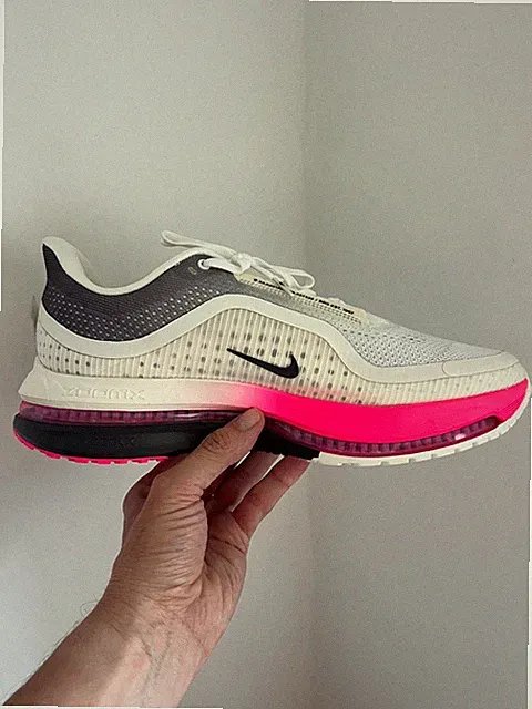 HERREN NIKE PEGASUS PREMIUM SCHUHE - PENCIL POINT - YEAR OF THE HORSE - IQ1130 001.