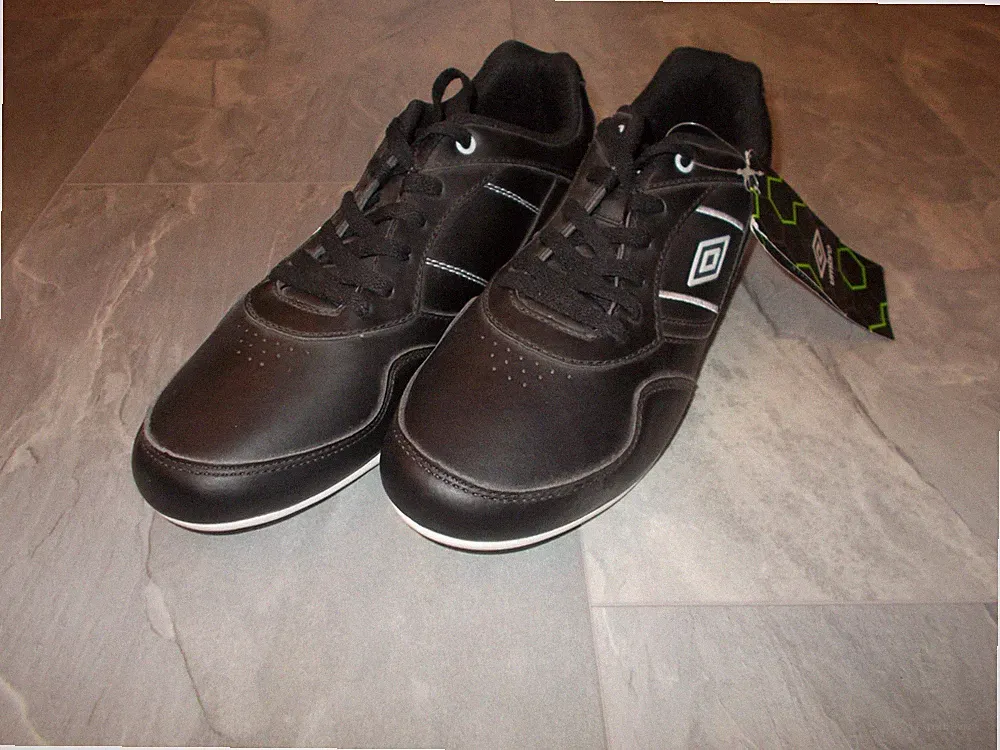 44 Hallenschuh
