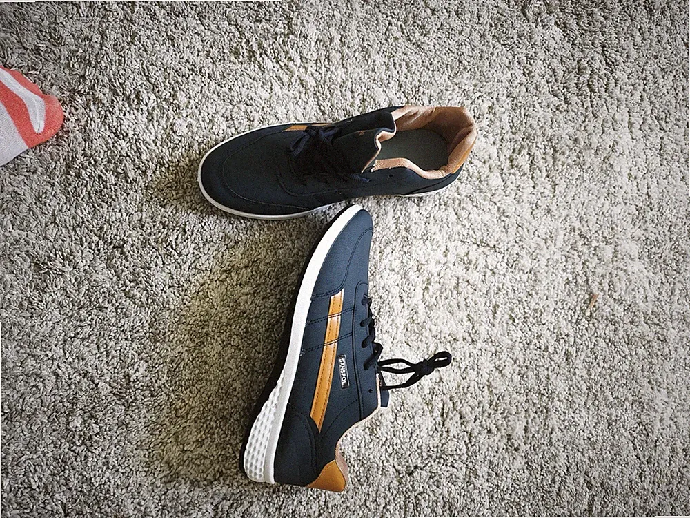 Herren Sport -Lauf-Schuh Neu 44
