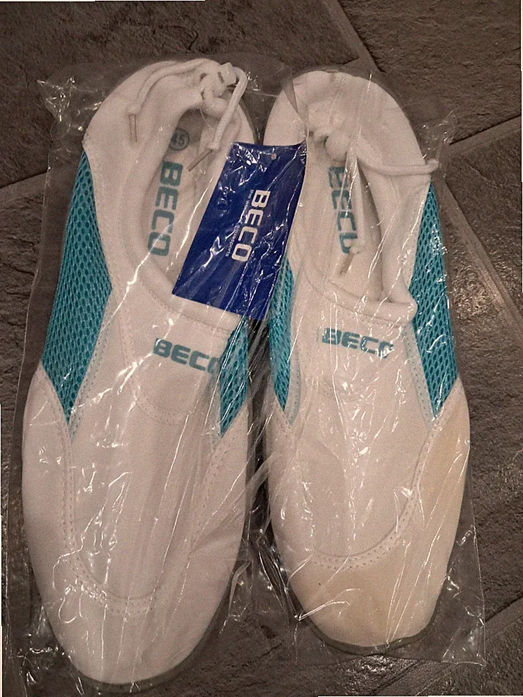Herren Wasserschuh in der gr. 43