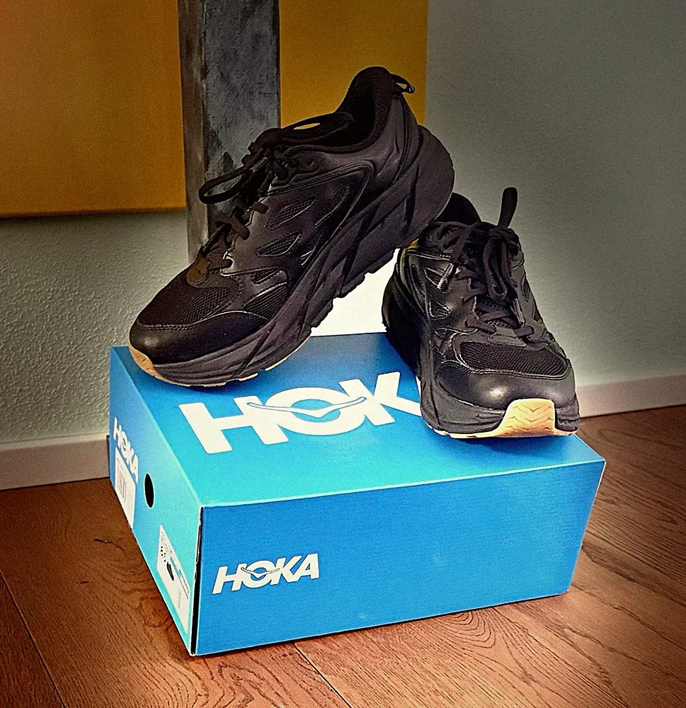 HOKA Clifton L Athletics Herren Laufschuhe Sneaker schwarz Mesh EU 42 Schnürung