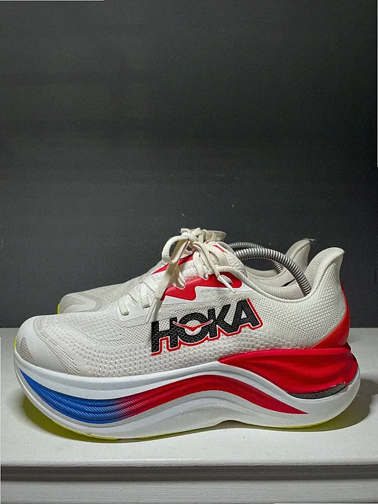 HOKA Herren Skyward X Laufschuhe Turnschuhe 9 UK oder 43 EU weiß rot