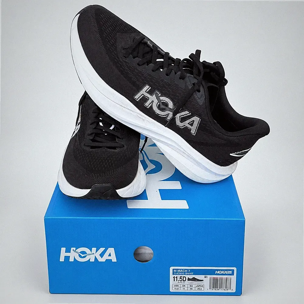 HOKA Mach 7 Black White Gr. 46 Herren Laufschuhe