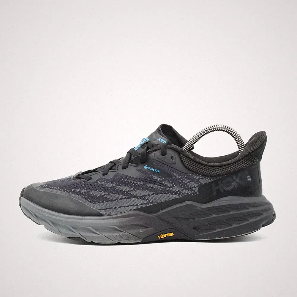 Hoka One Herren Speedgoat 5 GTX Schuh EU 44 Schwarz 1123154-BBLC