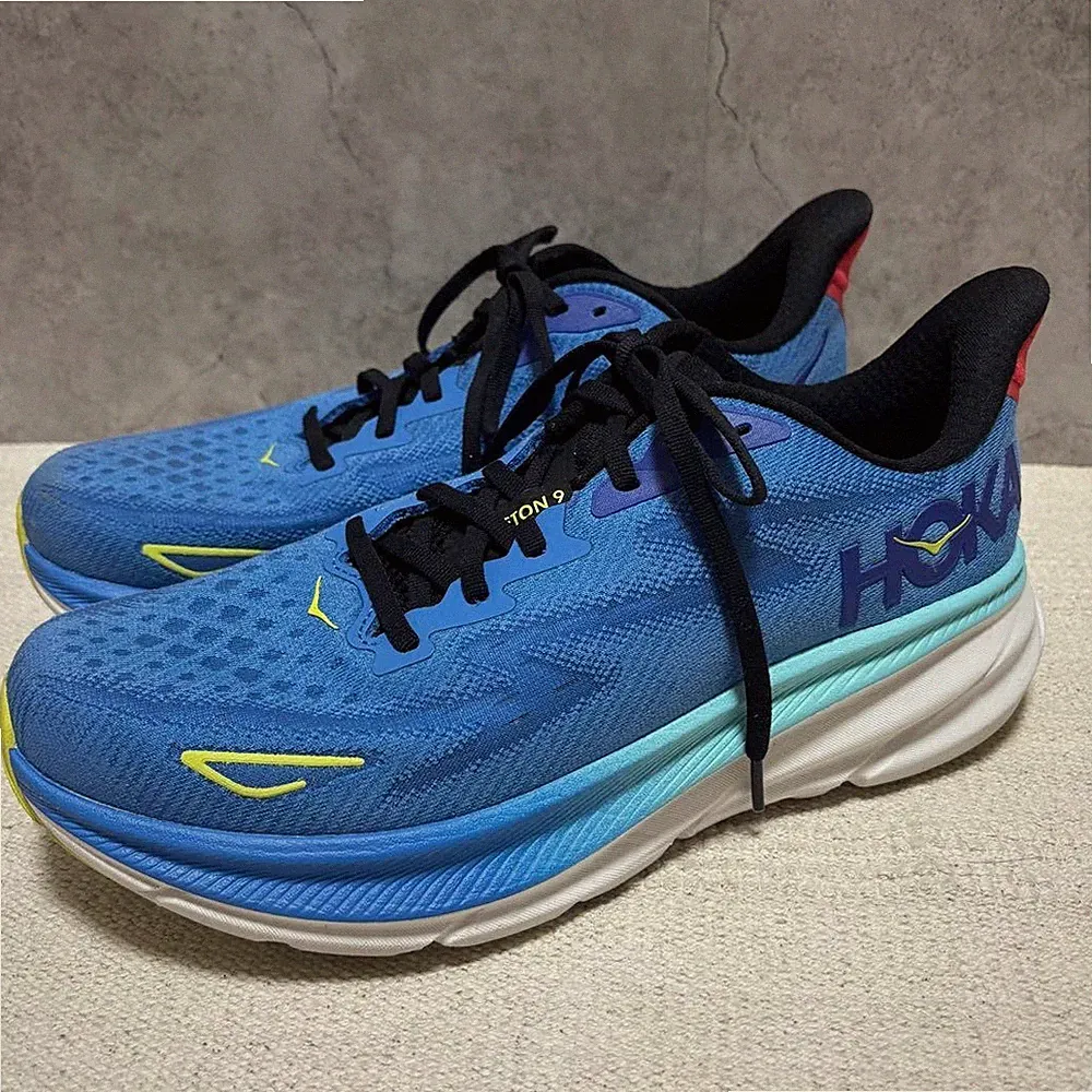 HOKA ONE ONE Clifton 9 Herren Laufschuhe 28cm VRTL blau gebraucht ohne Karton