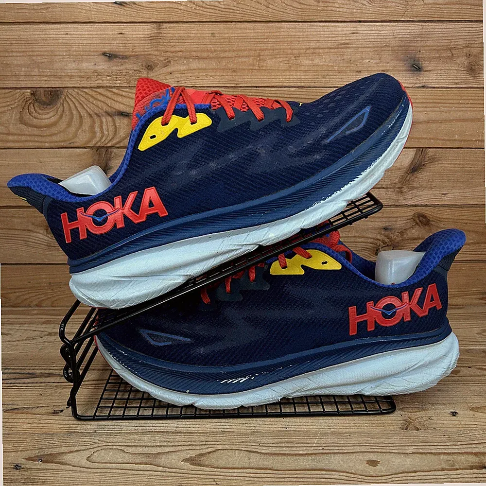 Hoka One One Sneaker Herren Größe UK 11,5 Clifton 9 Bellwether Blau Laufschuhe*