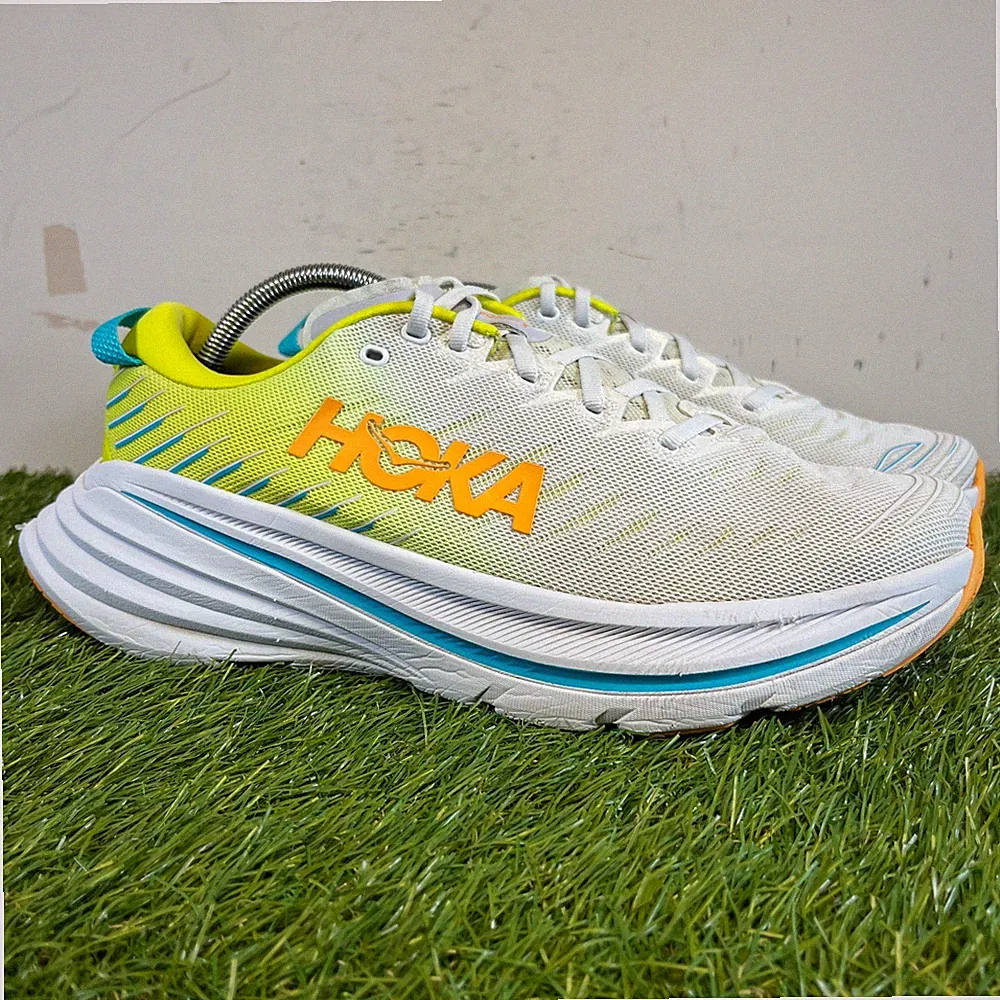 Hoka One One Turnschuhe Größe 9,5 Herren weiß Bondi X sportlich Fitness Laufschuhe