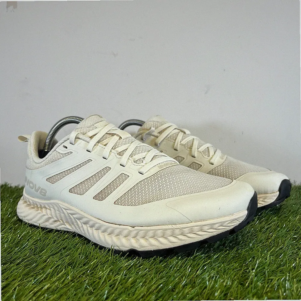 Inov-8 Turnschuhe Größe 8,5 Herren Elfenbein Trailfly Komfort Fitnessstudio Gehen Laufschuhe