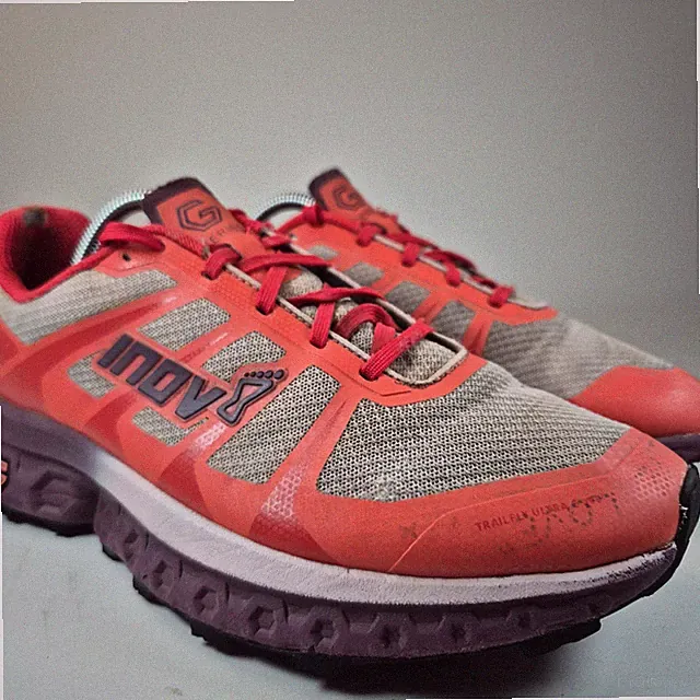 Inov8 TrailFly Ultra G 300 Max Herren Größe 8 Trailrunningschuhe Gehen Wandern
