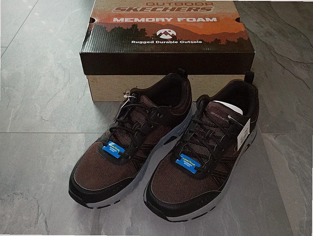 Jungen Herren Sneaker Halbschuhe Laufschuhe Gr. 40 Skechers PIPER Goodyear NEU