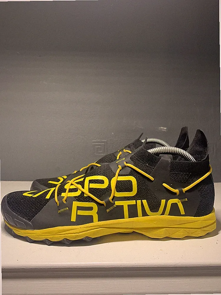 La Sportiva Herren VK Trail Laufschuhe Größe 8 UK oder 42,5 EU schwarz