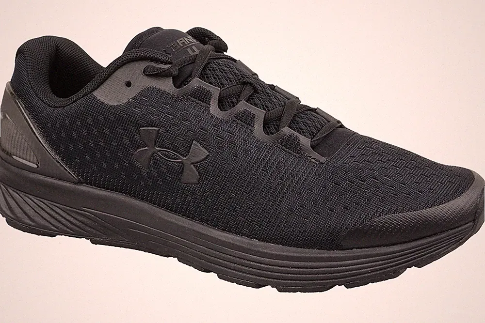 Laufschuhe Herren, Under Armour Charged Bandit 4, Schwarz