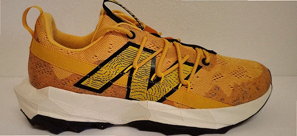 Laufschuhe New Balance Tektrel Herren Größe 44 gold-gelb Marmelade neu
