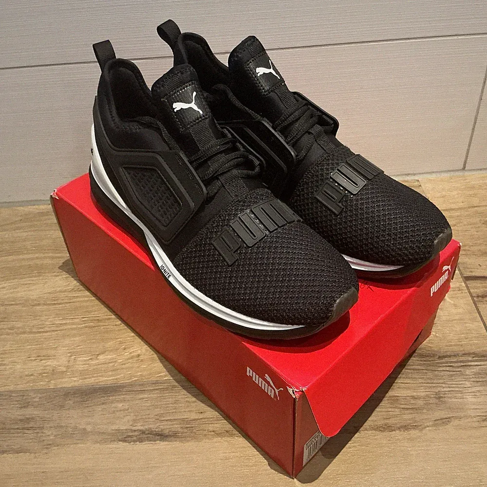 Laufschuhe Puma Ignite Limitless 2 Breathe Mens Running Sneakers EU45 unbenutzt
