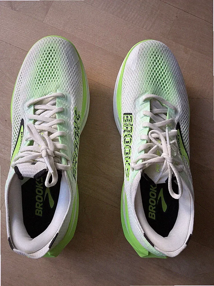 LaufSchuhe Running HERREN Brooks grün Hyperion 3 Schnell Gr.45