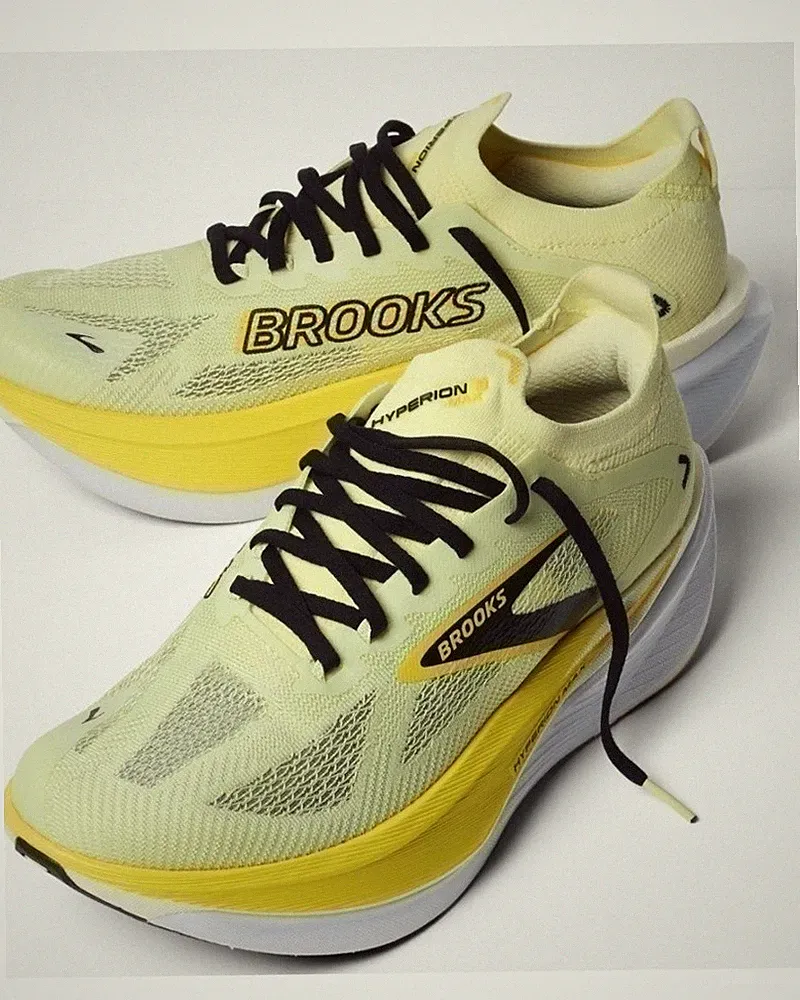 LaufSchuhe Running HERREN Brooks Hyperion Max 3 Luminary Cyber Yellow Black