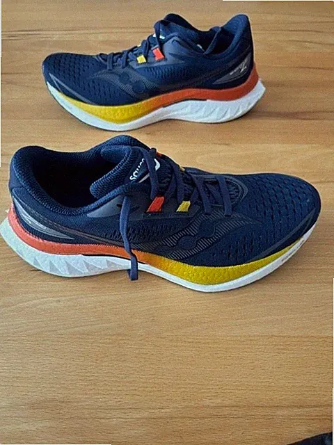 Laufschuhe SAUCONY ENDORPHIN SPEED 4 Herren, EUR 41 / US 8 / UK 7