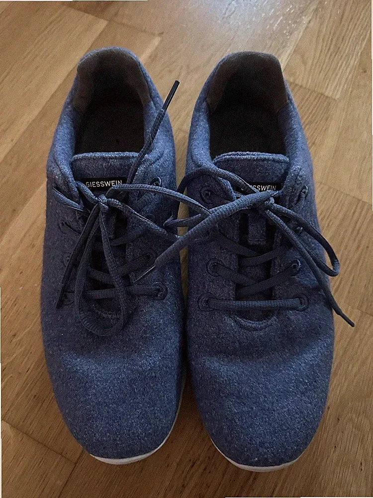 Laufschuhe von Giesswein in blau in Größe 44