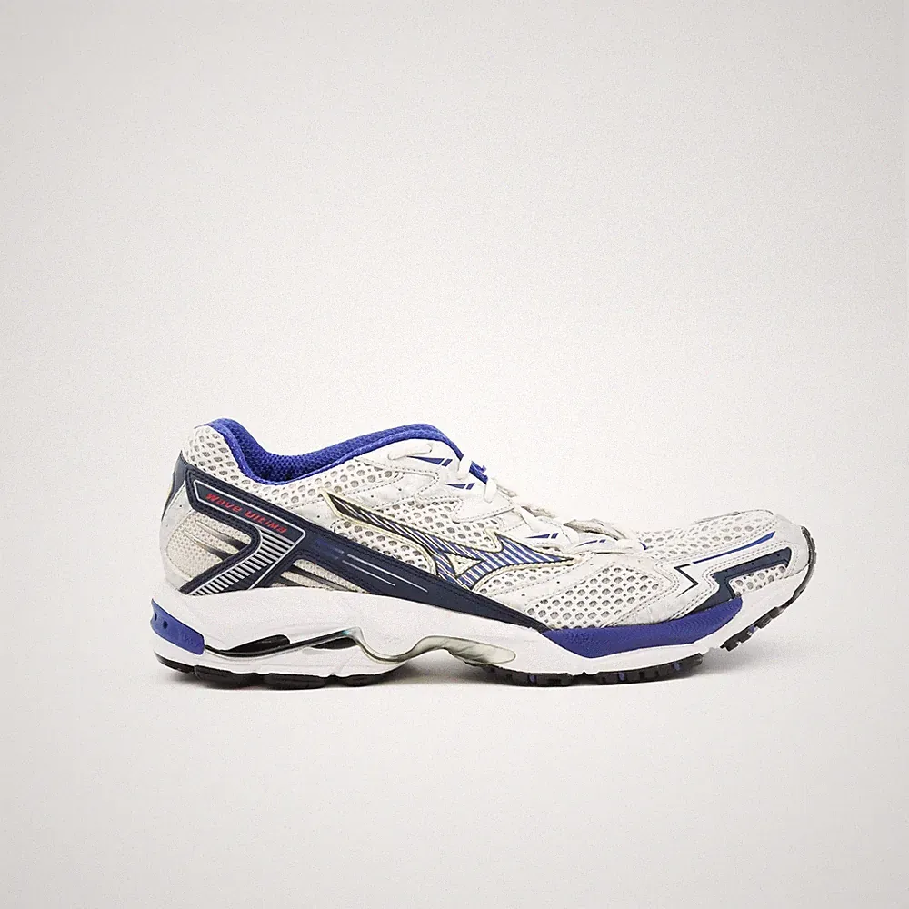 Mizuno Herren Laufschuhe Mehrfarbig Größe UK 11,5 Mesh Sportschuhe