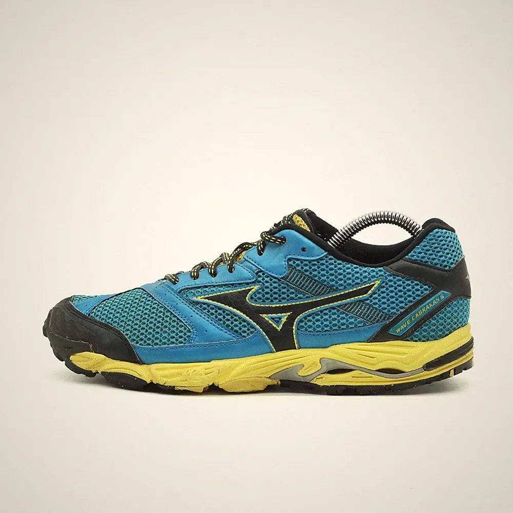 Mizuno Herren Wave Cabrakan 5 Schuhe Blau Gelb Profilsohle Laufschuhe EU 42