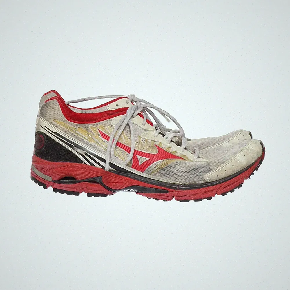 Mizuno, Laufschuhe, Größe: 44, model: rider 16, Weiß/Rot/Schwarz, Herren #6Bq