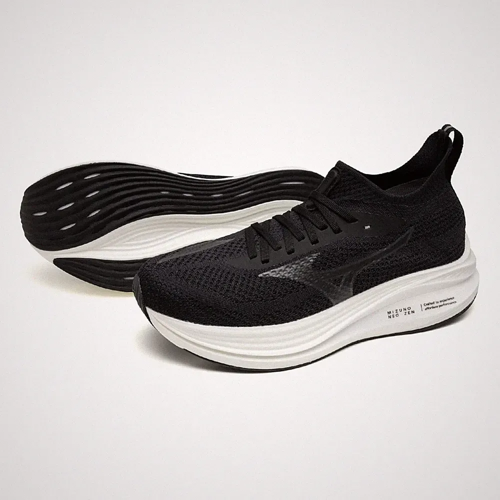 Mizuno NEO ZEN Laufschuhe Jogging Marathon Training leicht schwarz/weiß