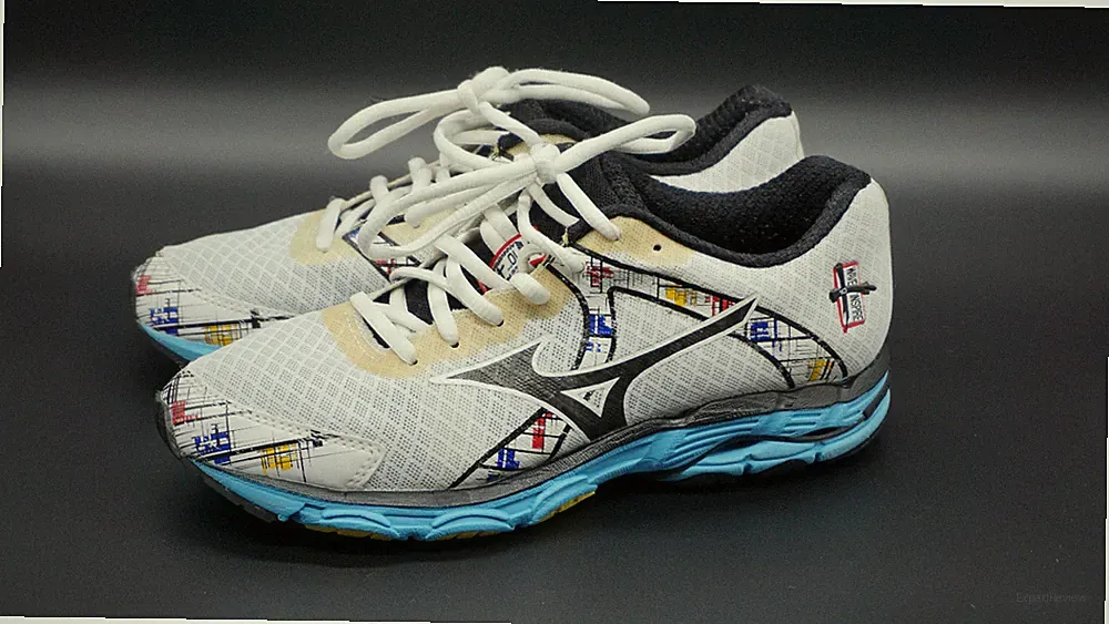 Mizuno WAVE INSPIRE 10 Laufschuhe running triax Gr. 38 Joggingschuhe weiß/blau